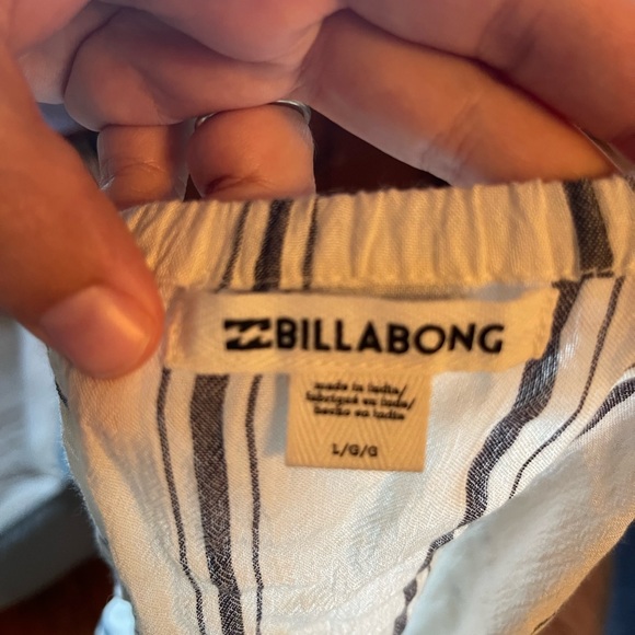 Billabong off the shoulder blouse - Picture 4 of 8